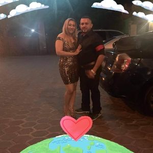 Meet your Posher, Julian y emperatriz benitez